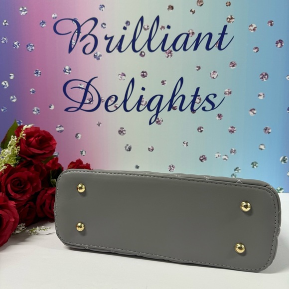 SUPER SALE QUILTED CHAIN TOTE BAG - Picture 6 of 9